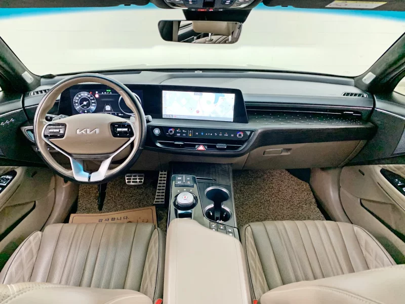 Kia K8