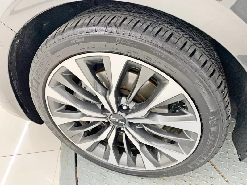 Kia K8