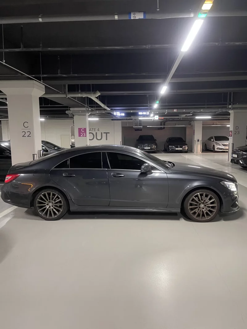 Mercedes-Benz CLS-Class