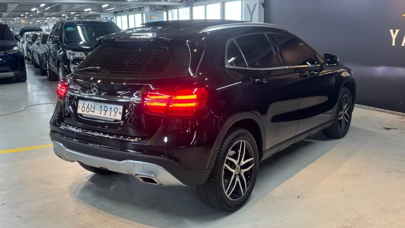 Mercedes-Benz GLA-Class