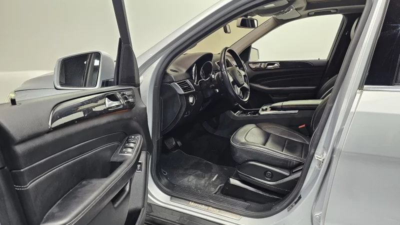 Mercedes-Benz M-class