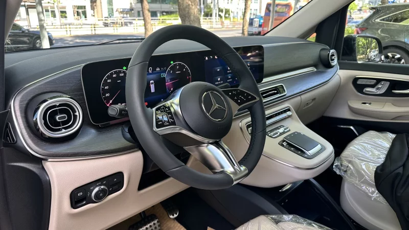 Mercedes-Benz V-Class