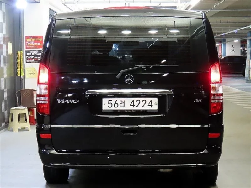 Mercedes-Benz V-Class