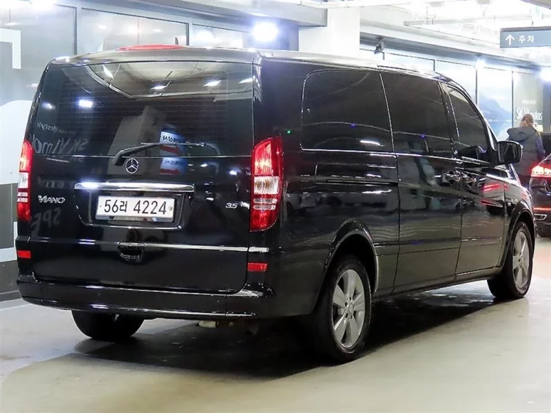 Mercedes-Benz V-Class