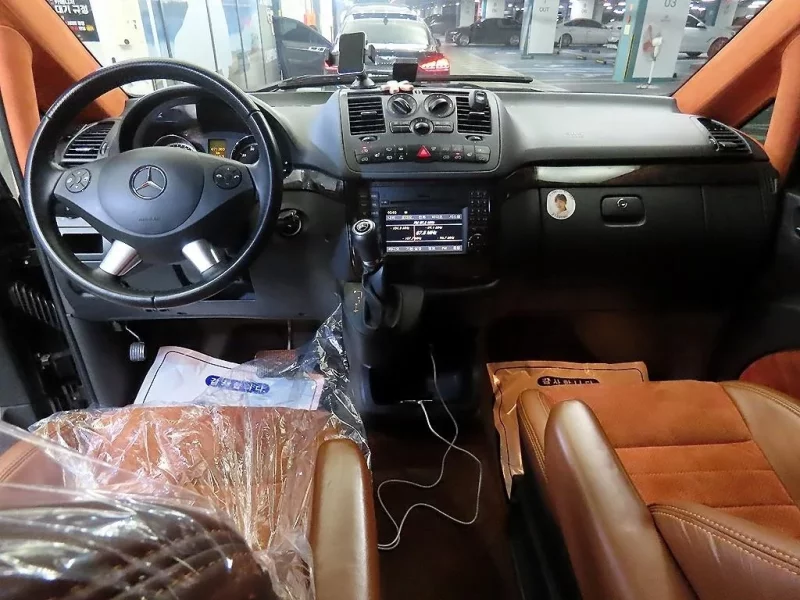 Mercedes-Benz V-Class