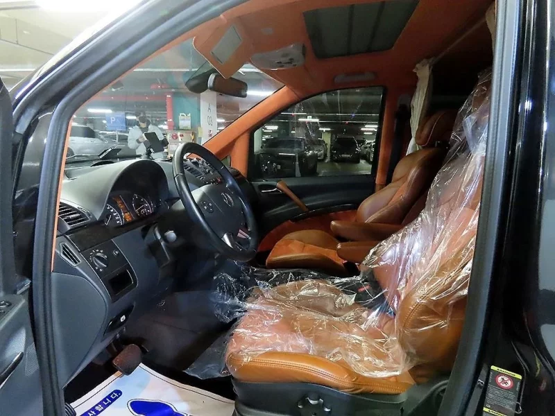 Mercedes-Benz V-Class