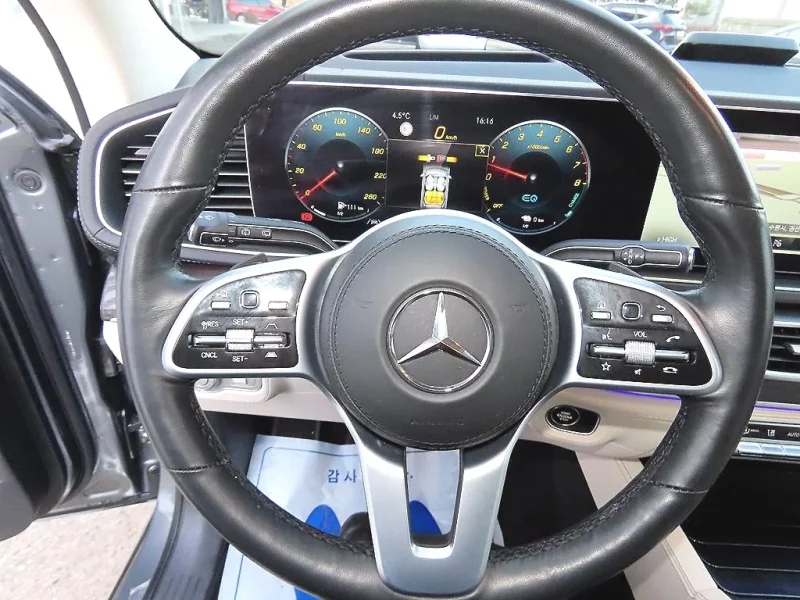 Mercedes-Benz GLE-Class