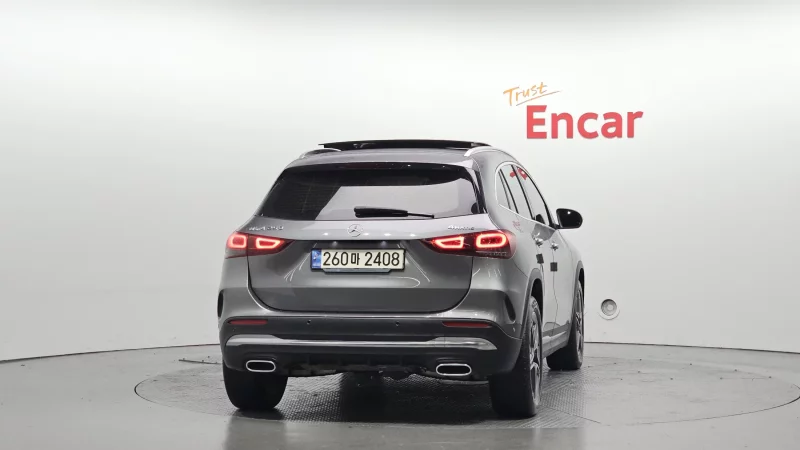 Mercedes-Benz GLA-Class