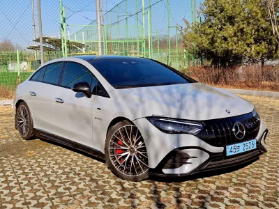 Mercedes-Benz EQE