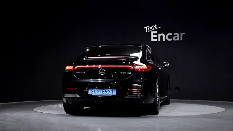 Mercedes-Benz EQE