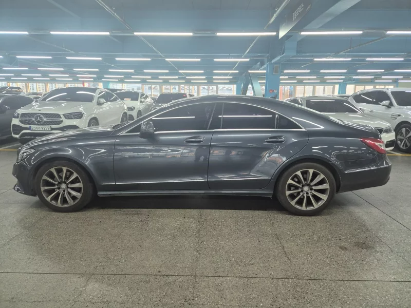 Mercedes-Benz CLS-Class