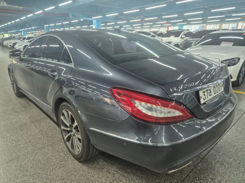 Mercedes-Benz CLS-Class