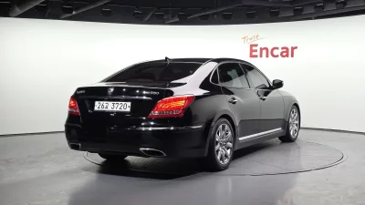 Hyundai Equus