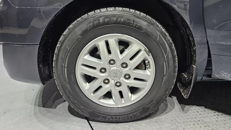 Hyundai Grand Starex