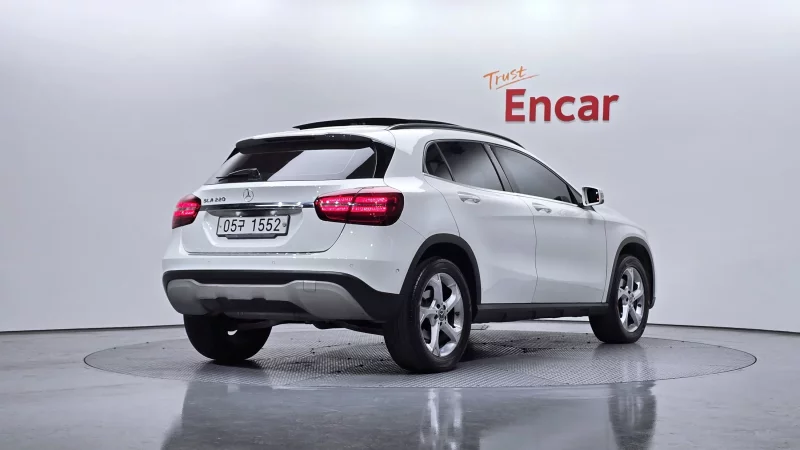 Mercedes-Benz GLA-Class