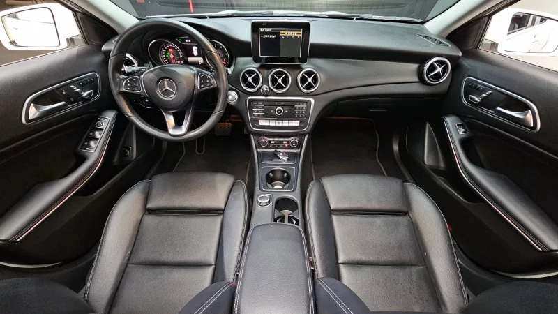 Mercedes-Benz GLA-Class