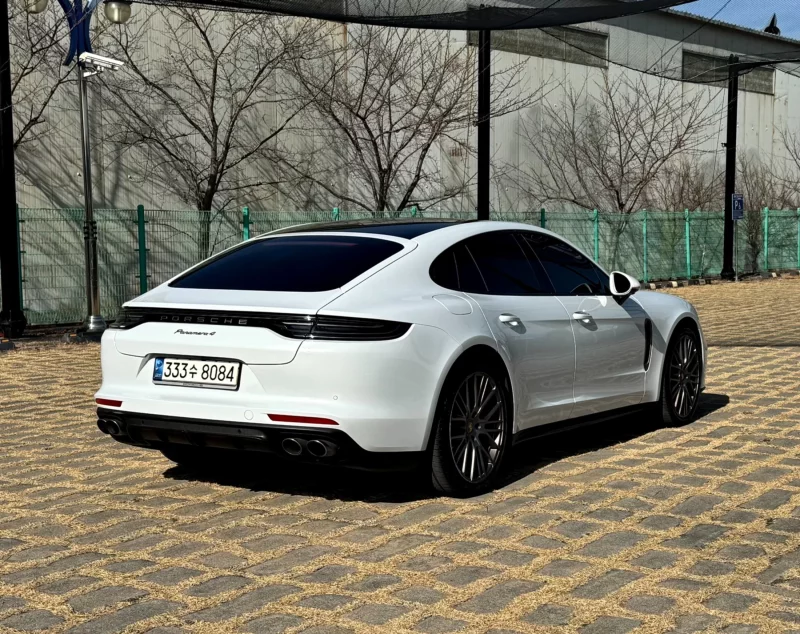 Porsche PANAMERA