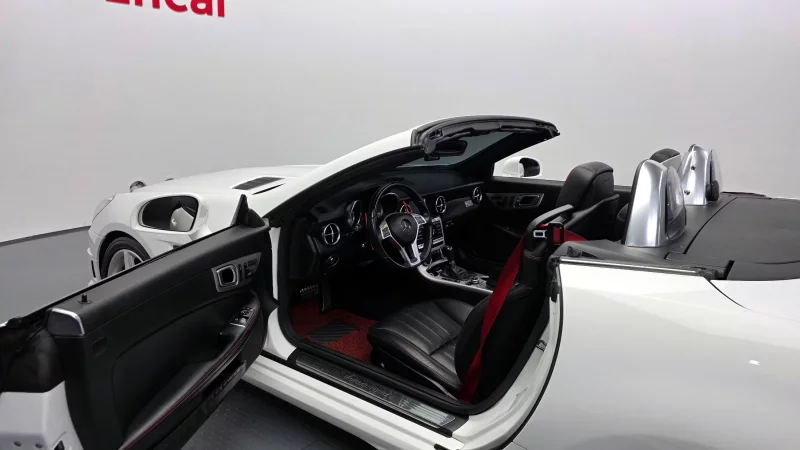 Mercedes-Benz SLK-Class