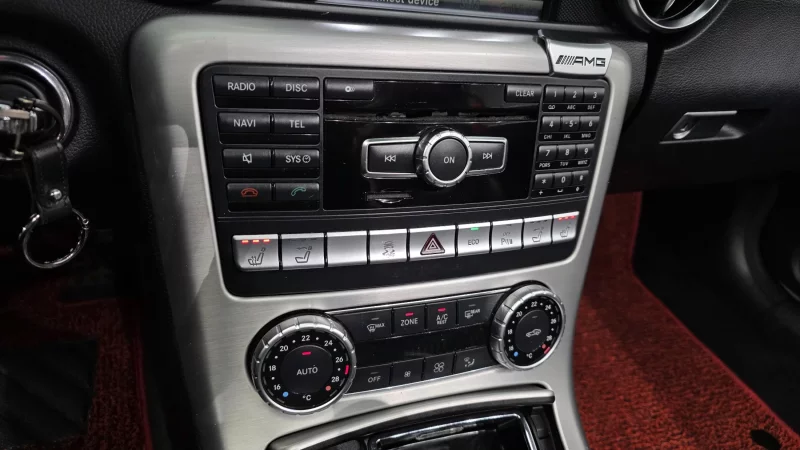 Mercedes-Benz SLK-Class