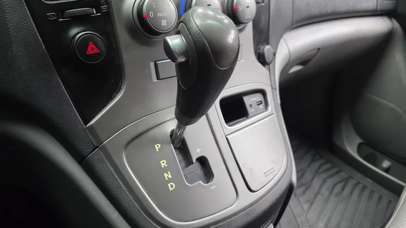Hyundai Grand Starex