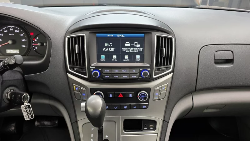 Hyundai Grand Starex