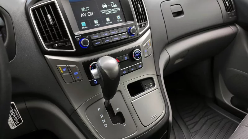Hyundai Grand Starex