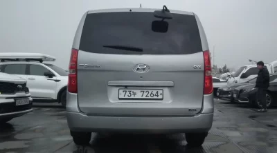 Hyundai Starex