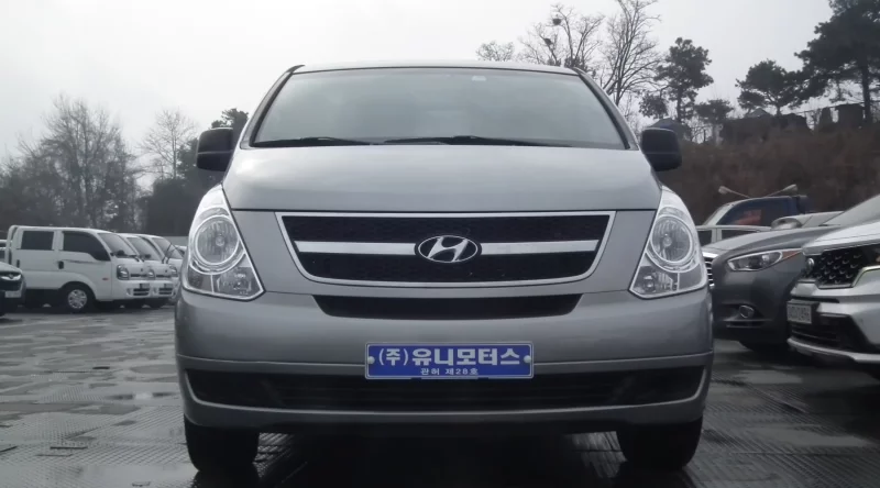 Hyundai Starex