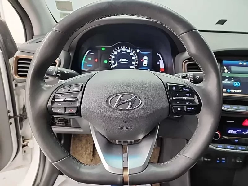 Hyundai Ioniq