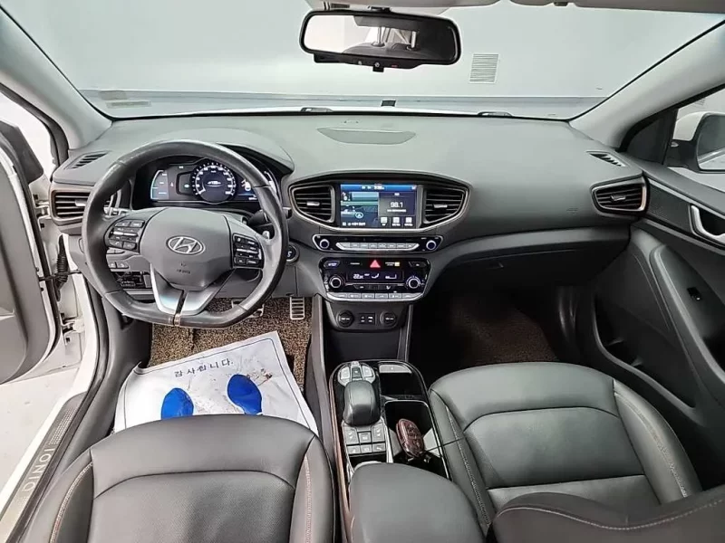 Hyundai Ioniq