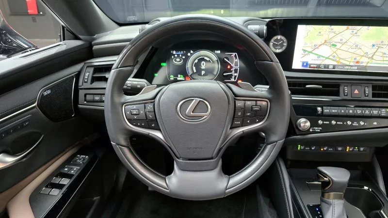 Lexus ES300h