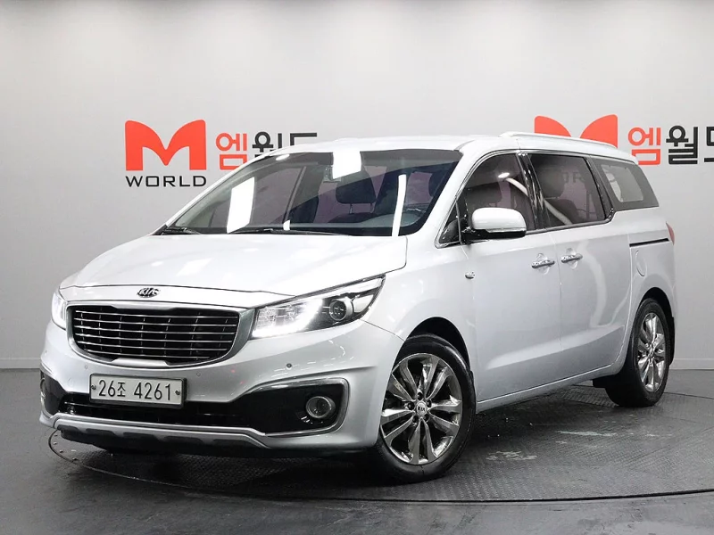 Kia Carnival