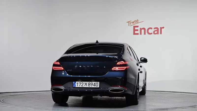 Genesis G70