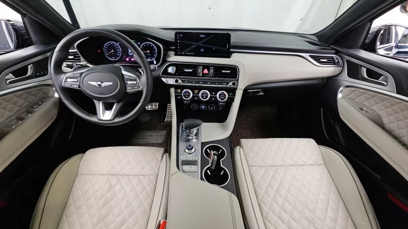 Genesis G70
