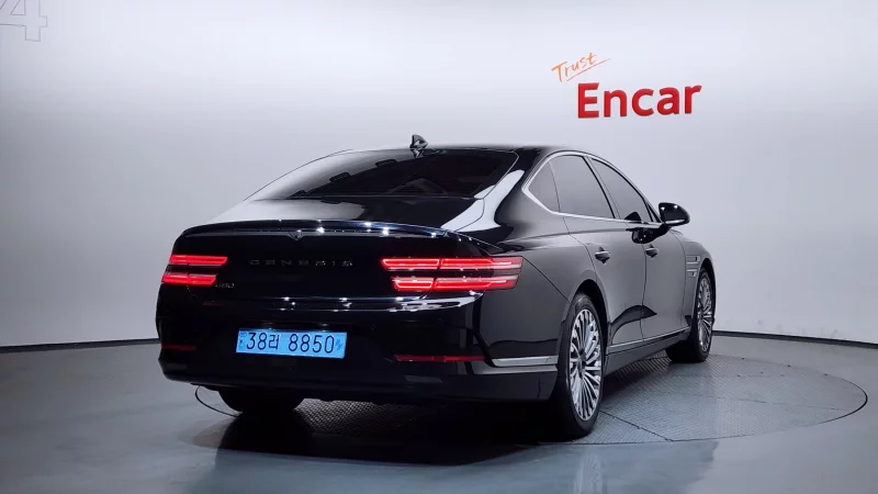 Genesis Electrified G80