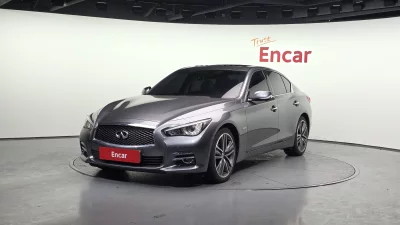 Infiniti Q50