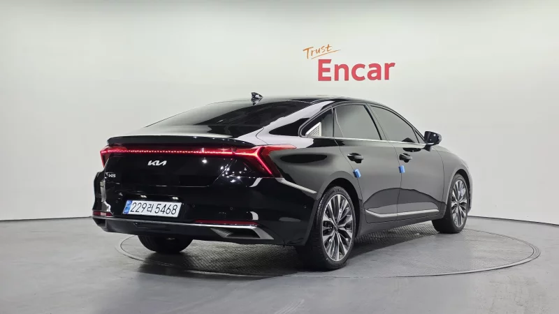 Kia K8