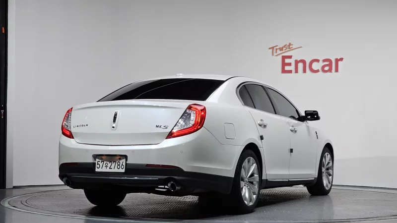 Lincoln MKS