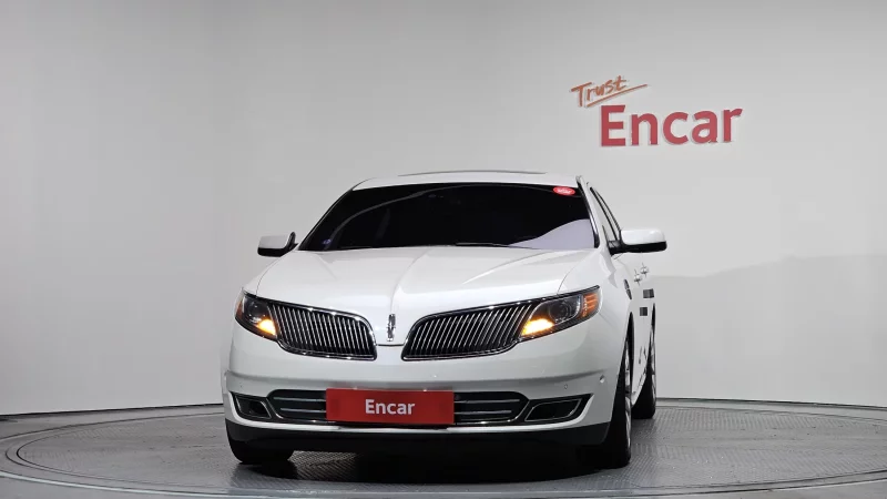 Lincoln MKS