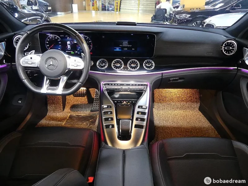 Mercedes-Benz AMG GT