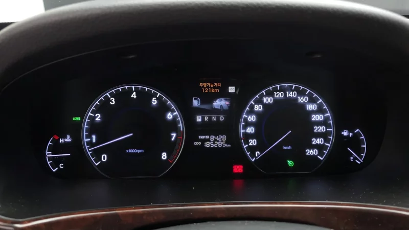 Hyundai Equus