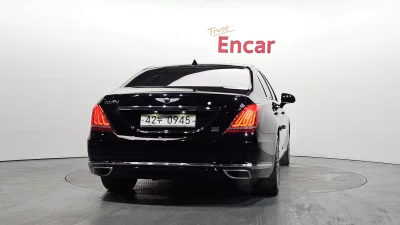 Genesis EQ900