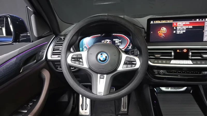 BMW iX3