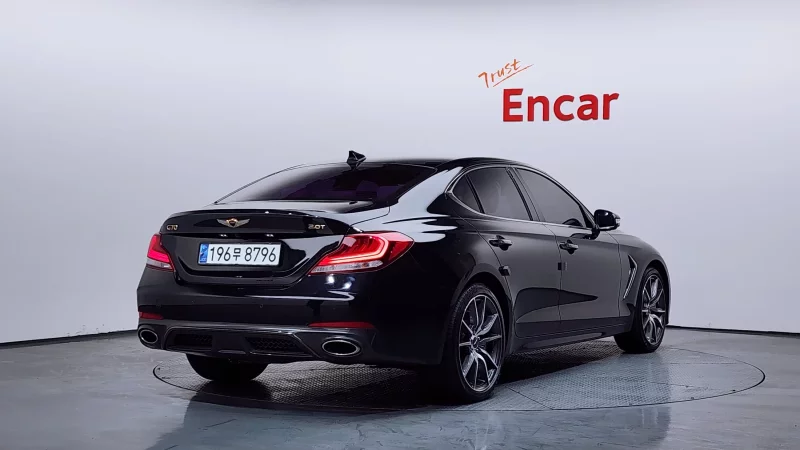 Genesis G70