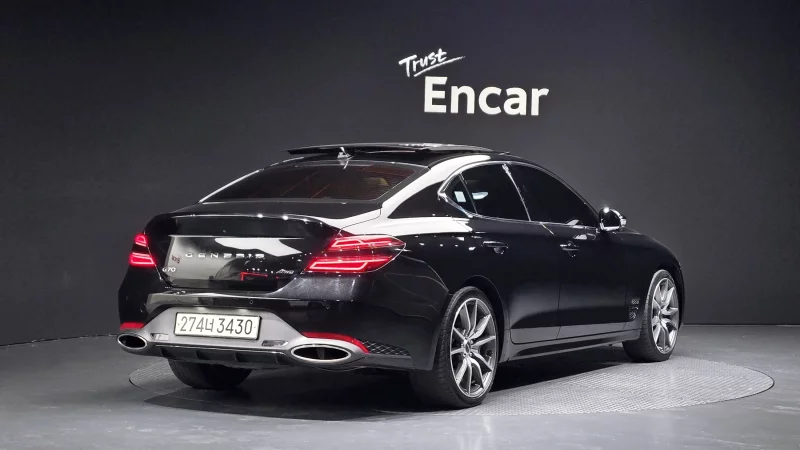 Genesis G70