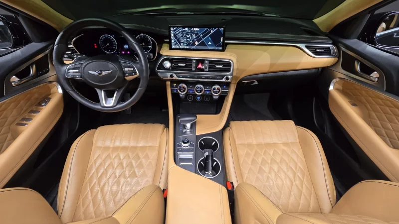 Genesis G70
