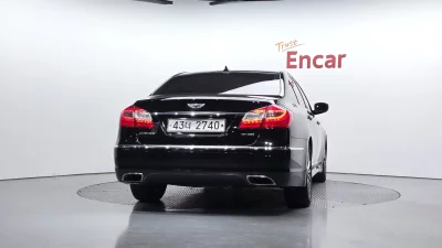 Hyundai Genesis