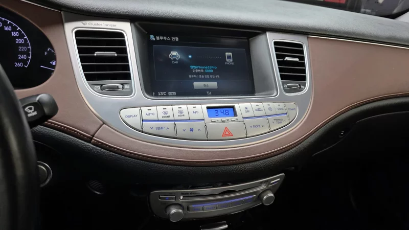 Hyundai Genesis