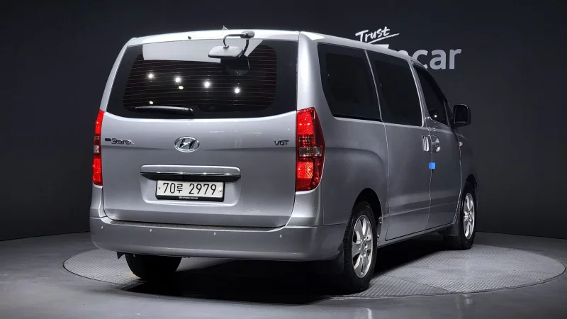 Hyundai Grand Starex