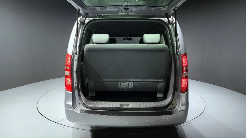 Hyundai Grand Starex